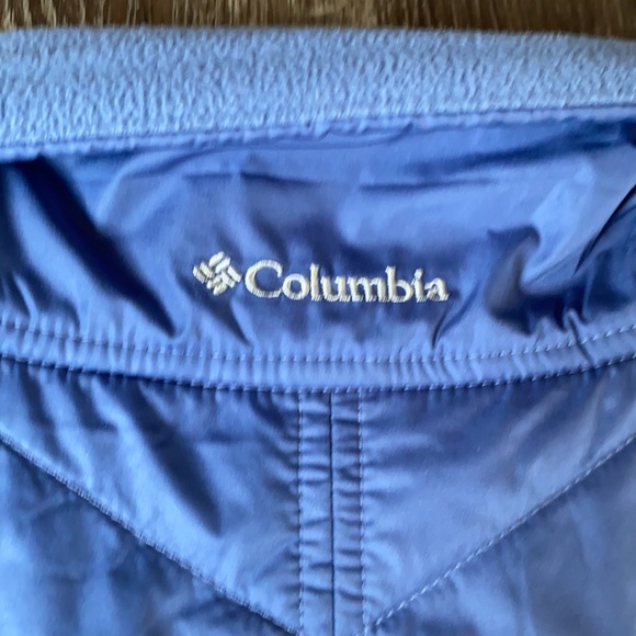 Columbia Vest! - Picture 3 of 5
